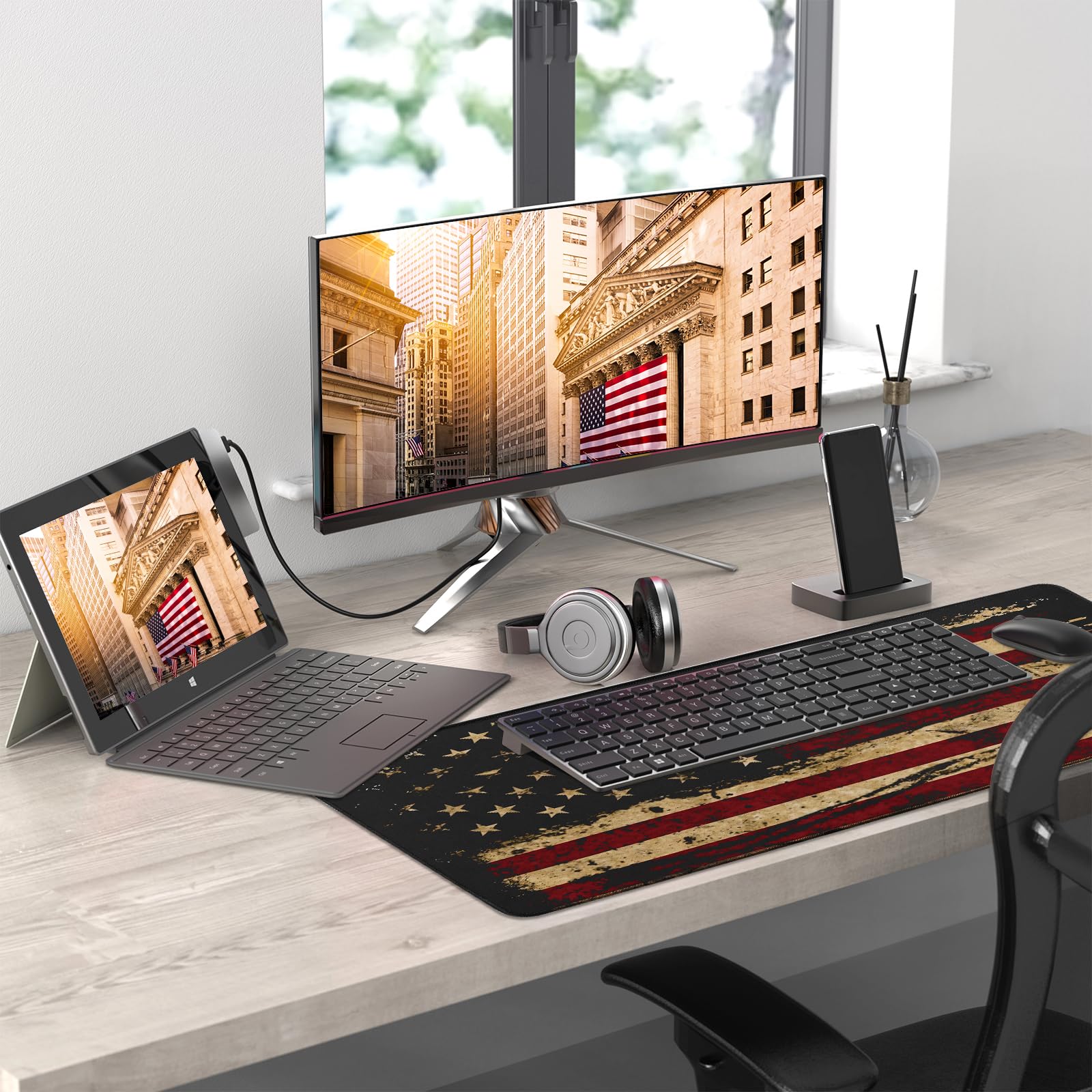 White Ukiyo-e Style Sports Car Anime Mouse Pad, Mouse Pad Gaming Mousepad,Large Mousepads with Non-Slip Rubber Base,Suitable for School,Office,Home,31.5 x 11.8 Inch